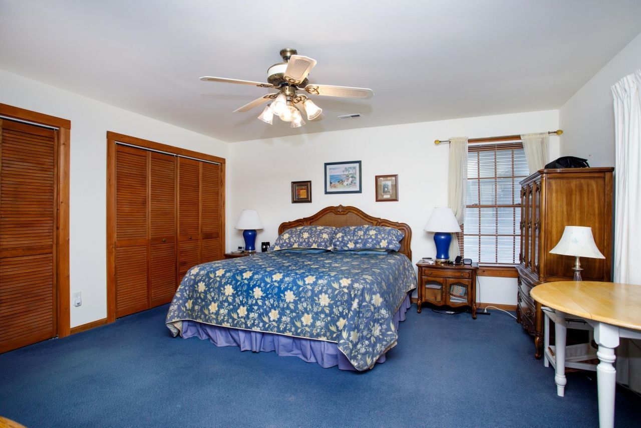 1606 Hillside Dr. S Photo 23