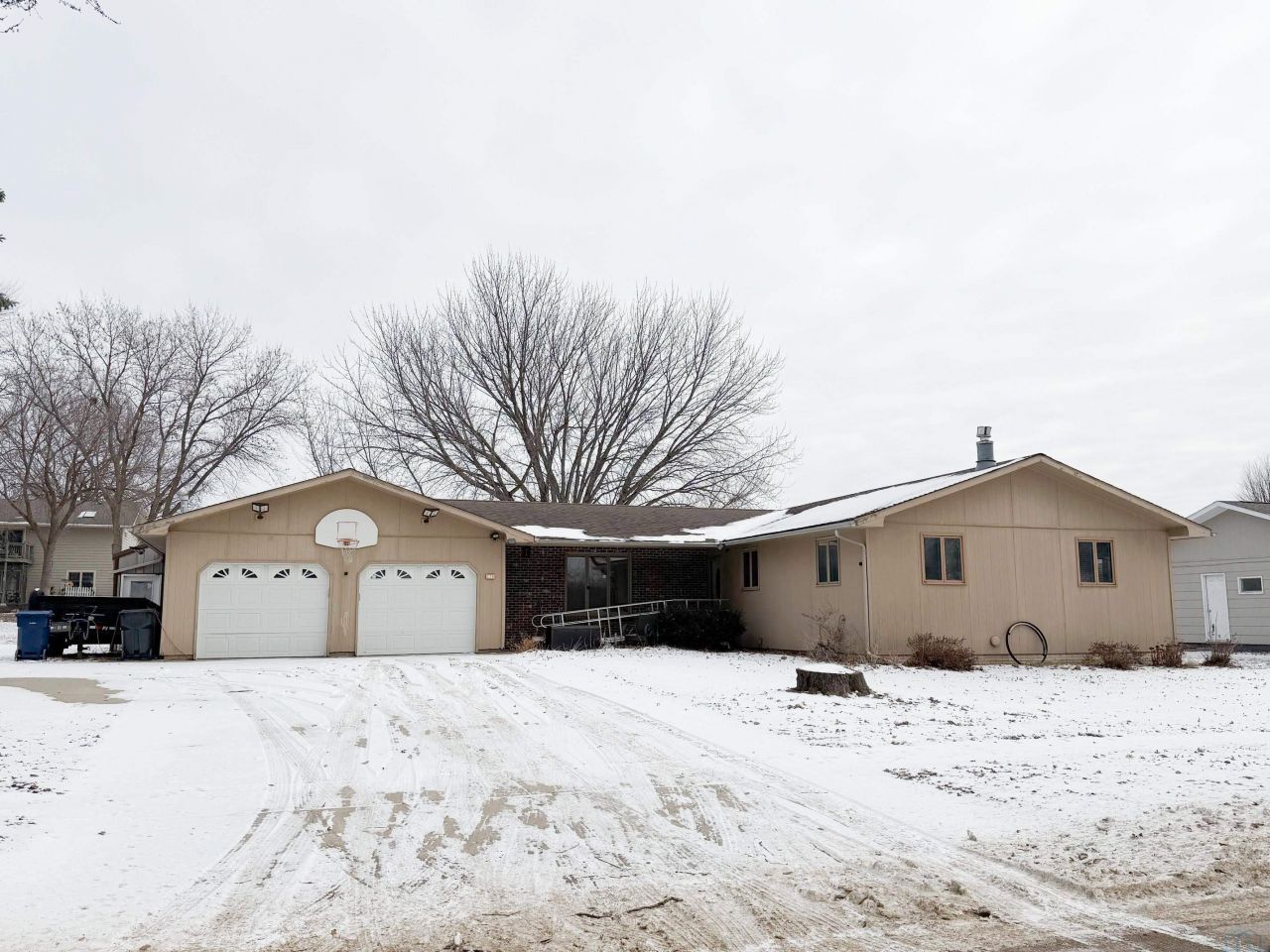 218 S East St, Rock Rapids, IA 51246 Main Photo