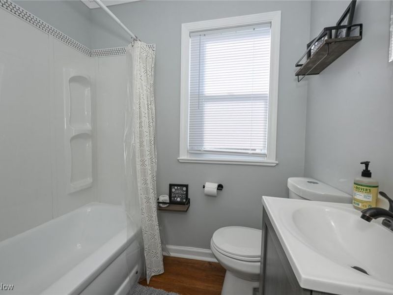 18220 Invermere Avenue, Cleveland, OH 44128 Photo 18