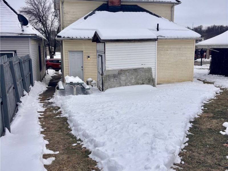 24 E Main Street, New Concord, OH 43762 Photo 3