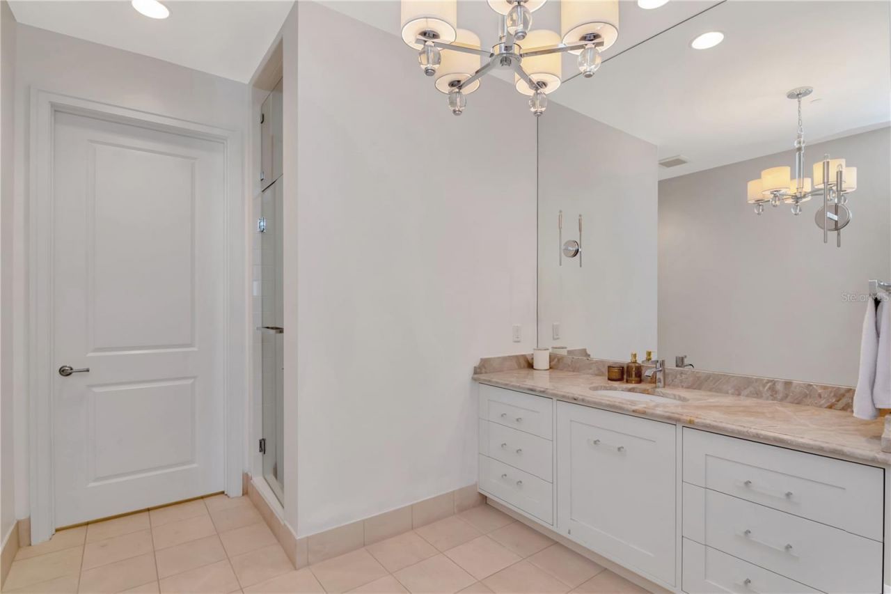 450 Knights Run Avenue, Unit 2102, Tampa, FL 33602 Photo