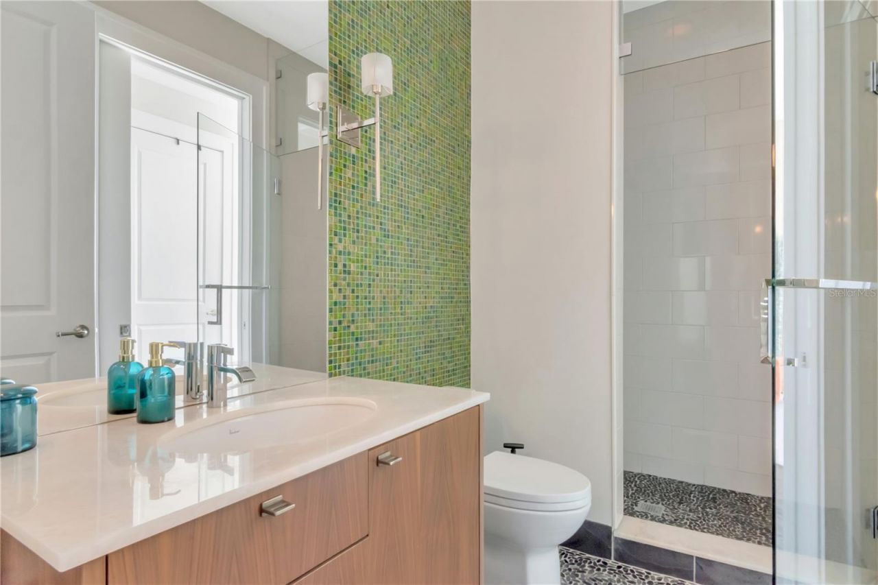 450 Knights Run Avenue, Unit 2102, Tampa, FL 33602 Photo