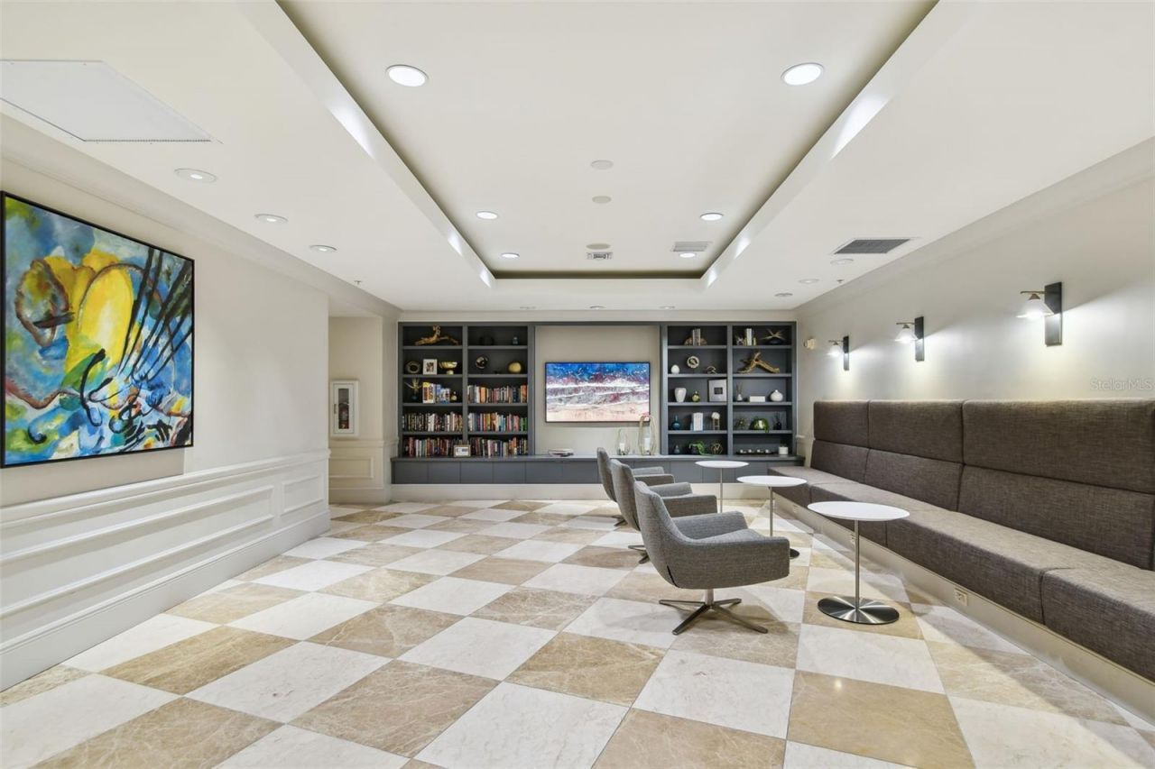 450 Knights Run Avenue, Unit 2102, Tampa, FL 33602 Photo