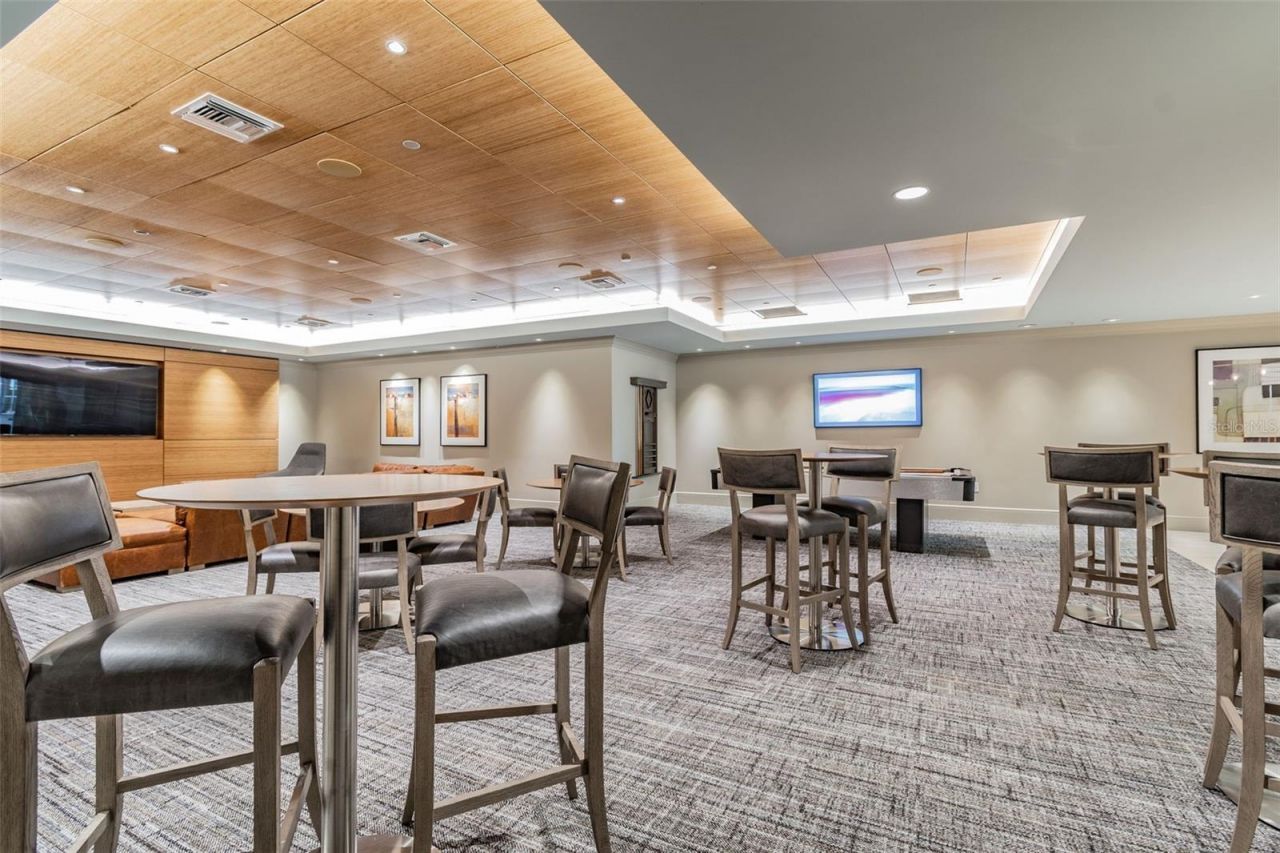 450 Knights Run Avenue, Unit 2102, Tampa, FL 33602 Photo