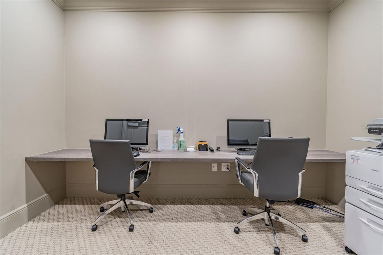 450 Knights Run Avenue, Unit 2102, Tampa, FL 33602 Photo