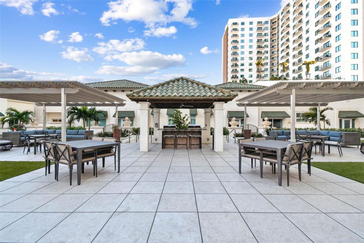 450 Knights Run Avenue, Unit 2102, Tampa, FL 33602 Photo