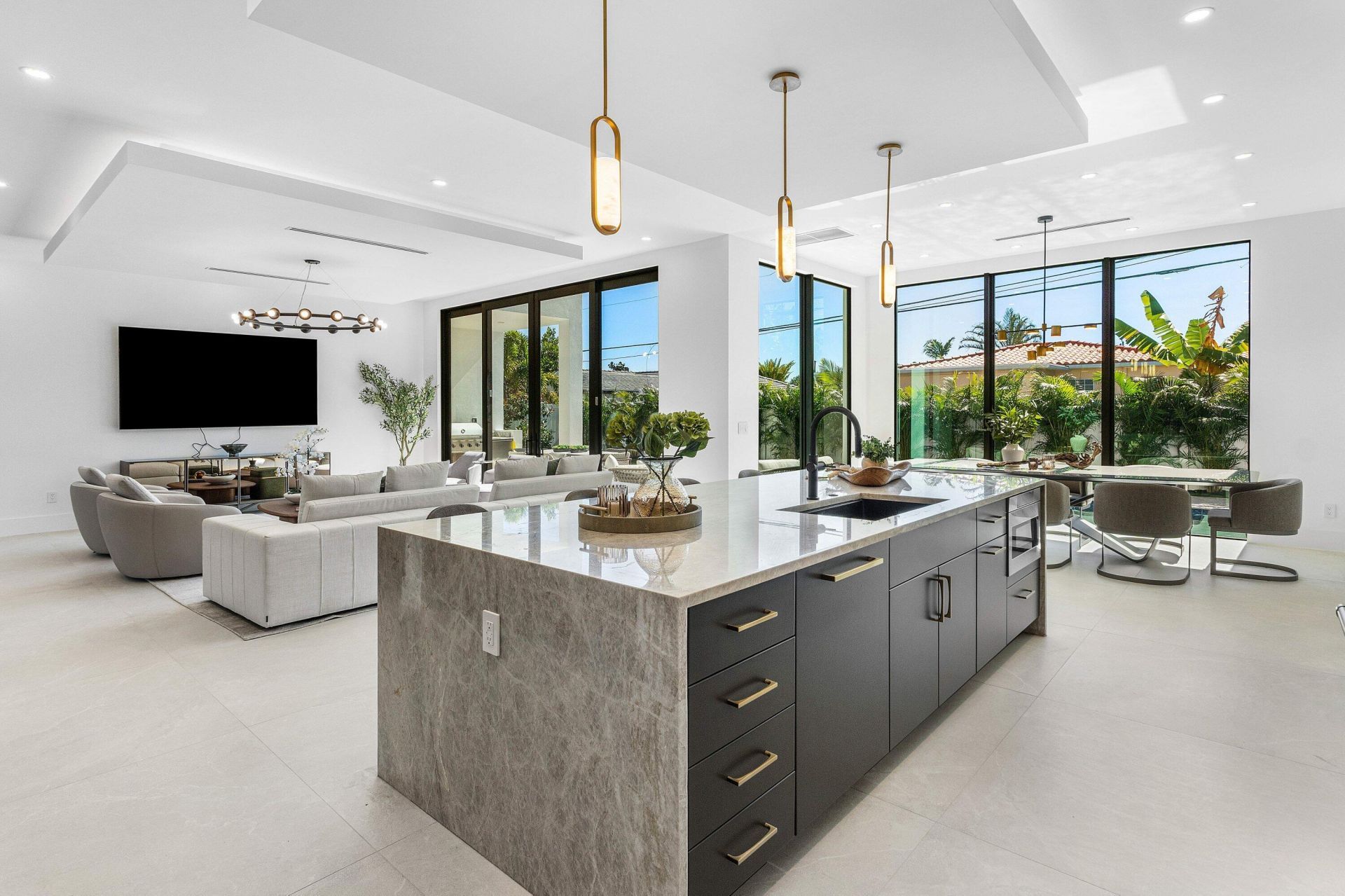 368 Churchill Road, West Palm Beach, FL 33405 Photo