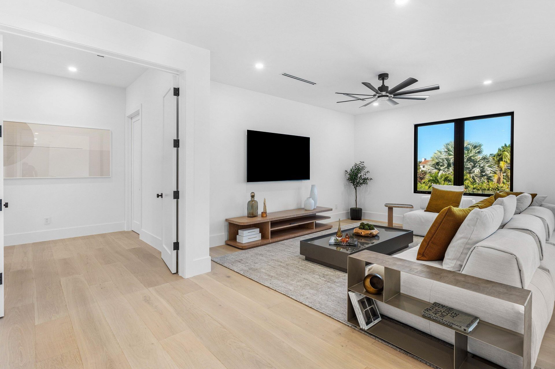 368 Churchill Road, West Palm Beach, FL 33405 Photo