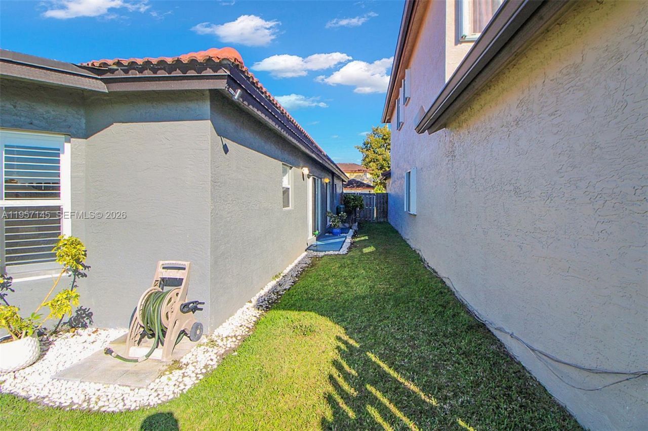 12146 SW 133rd Ter, Miami, FL 33186 Photo