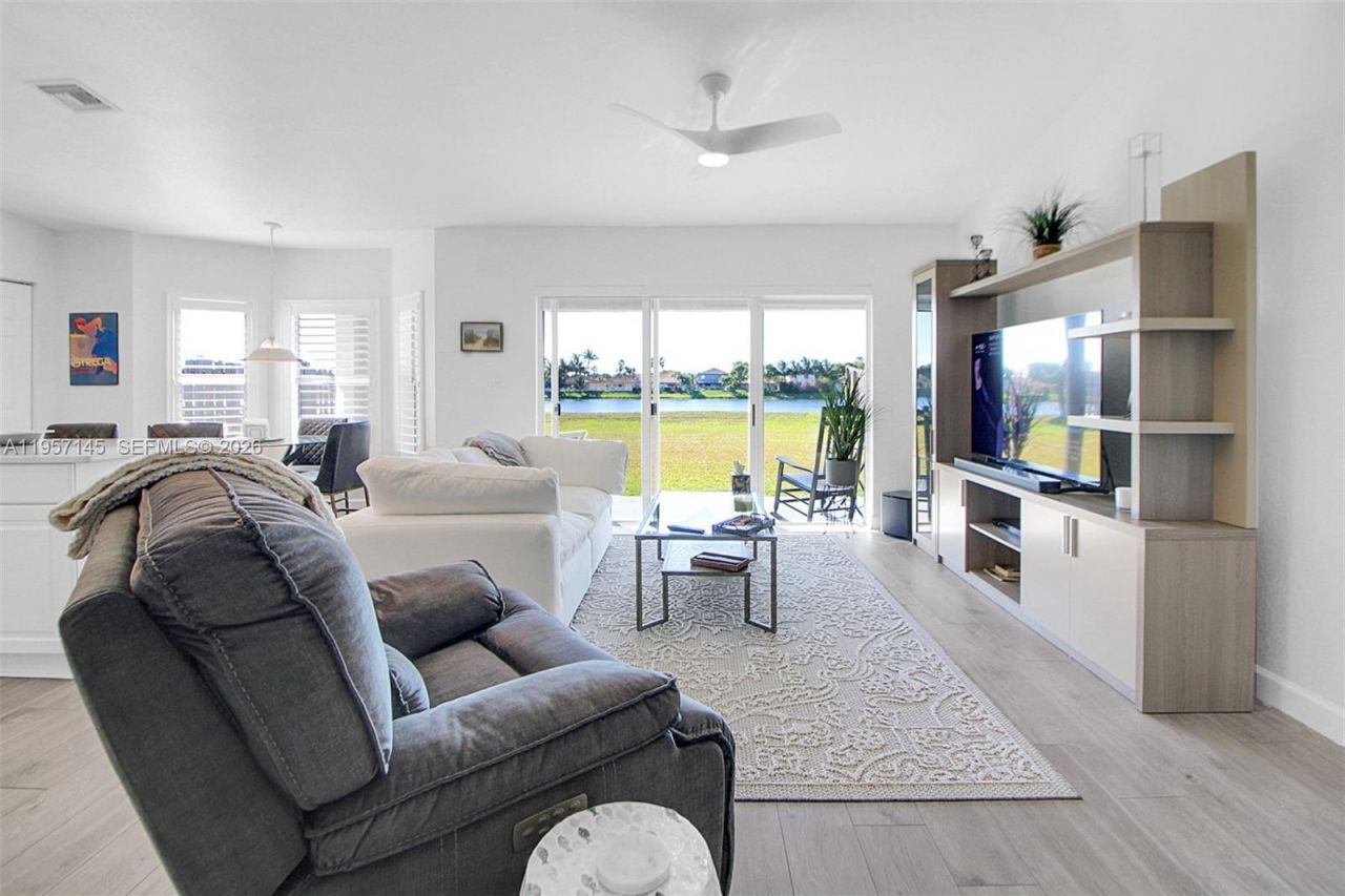 12146 SW 133rd Ter, Miami, FL 33186 Photo