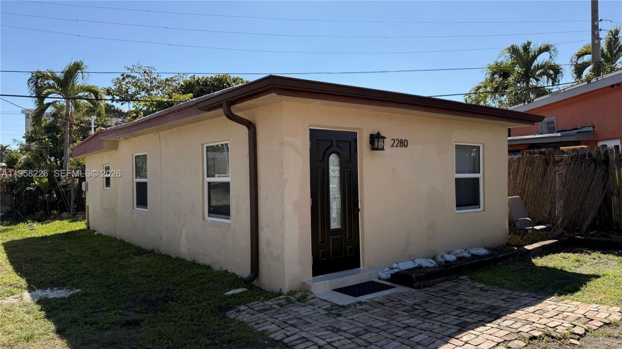 2280 NE 136th St, Unit 2280, North Miami Beach, FL 33181 Main Photo