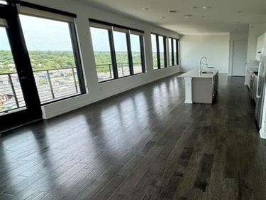 7450 Coronado Avenue, Unit 302, Dallas, TX 75214