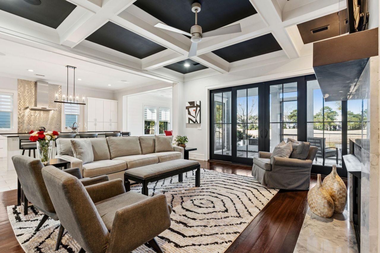 199 Ithecaw Creek Street Photo 11