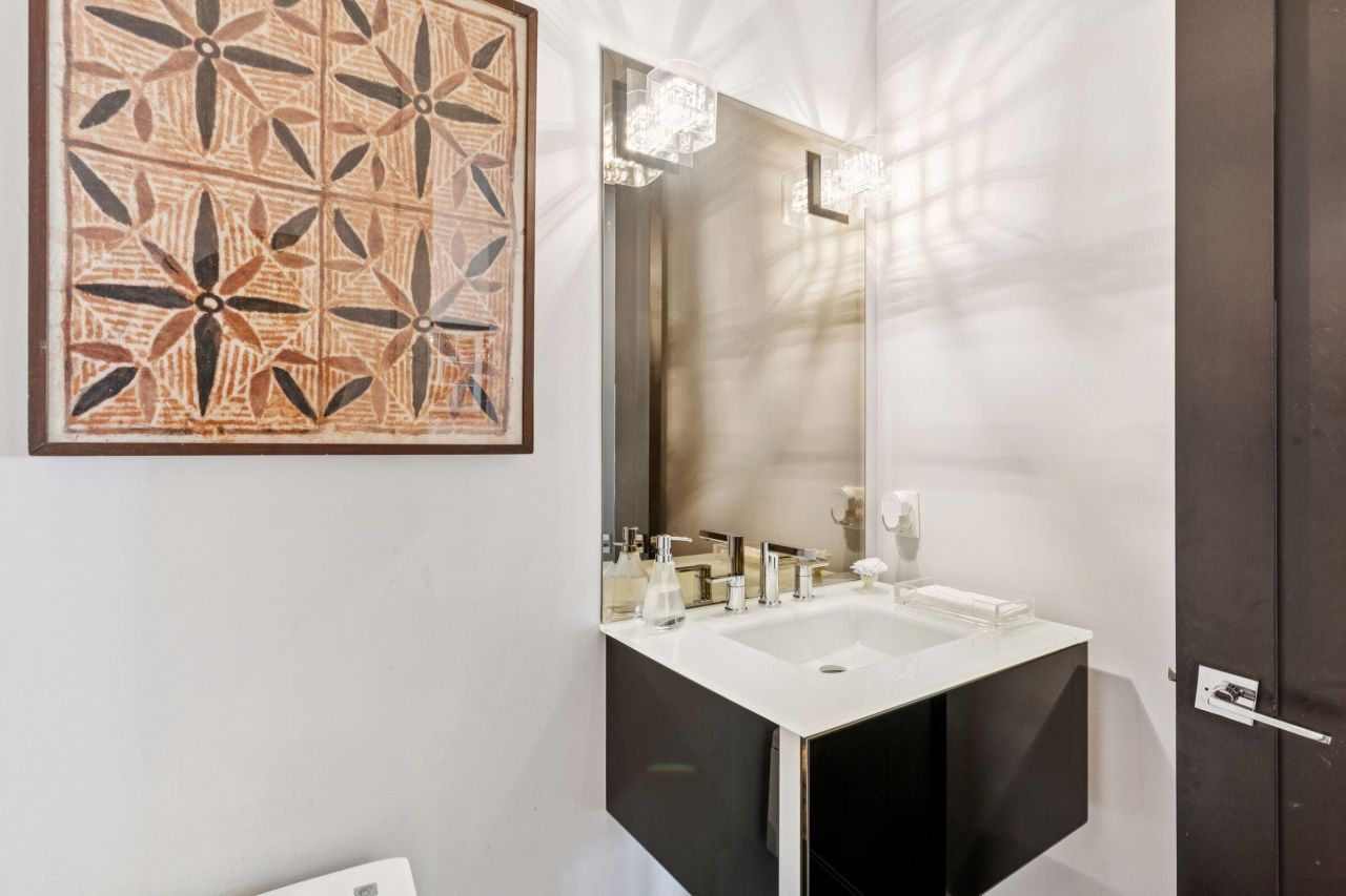 199 Ithecaw Creek Street Photo 20