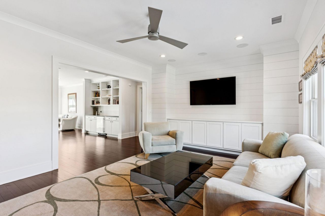 199 Ithecaw Creek Street Photo 27