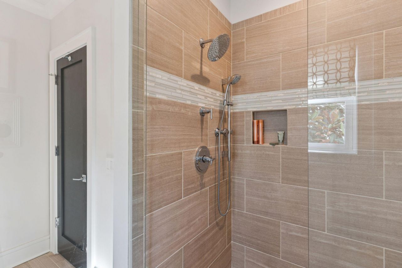 199 Ithecaw Creek Street Photo 31