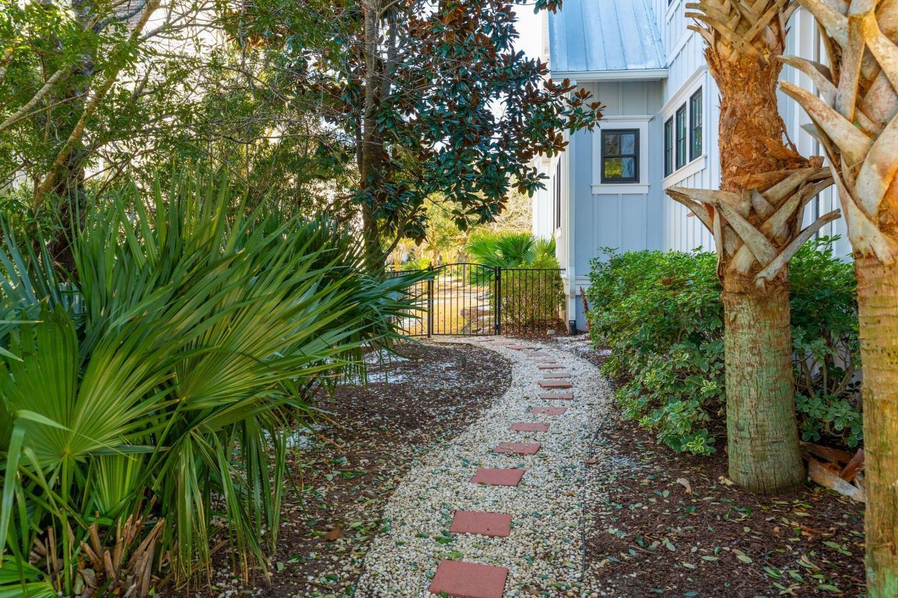 199 Ithecaw Creek Street Photo 40