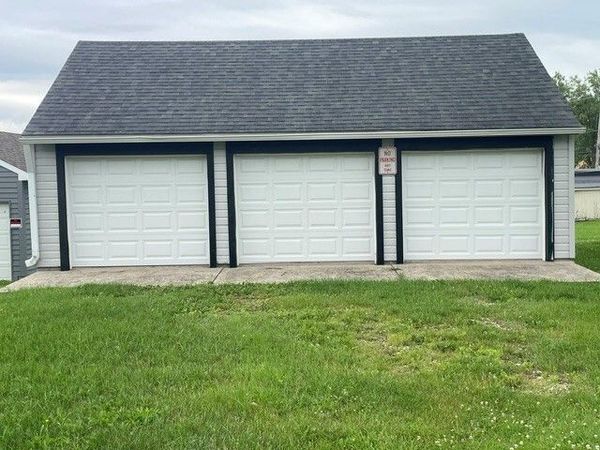 1010 Kimball Avenue, Unit Garage, Woodstock, IL 60098