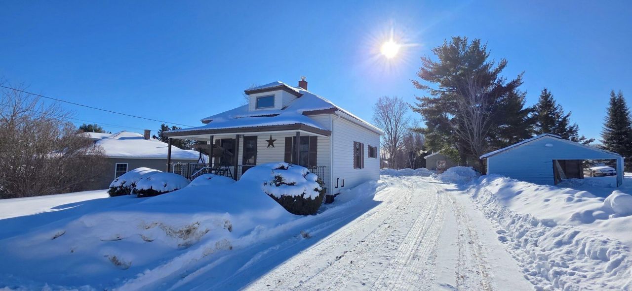 1776 Main Street, Mapleton, ME 04757 Main Photo