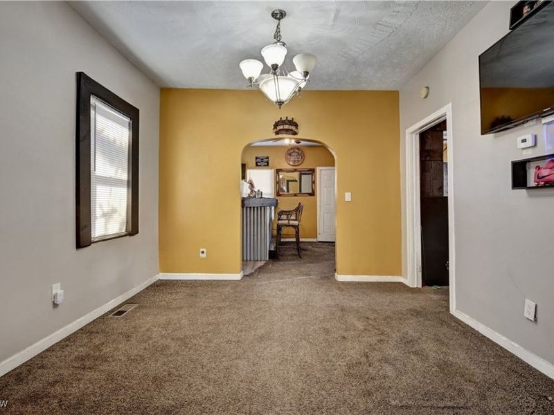 311 Dean Street, Akron, OH 44304 Photo 13