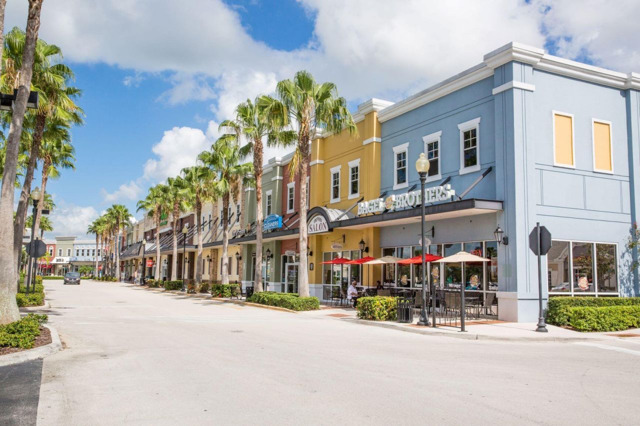 738 SW Ravenswood Lane, Port Saint Lucie, FL 34983 Photo