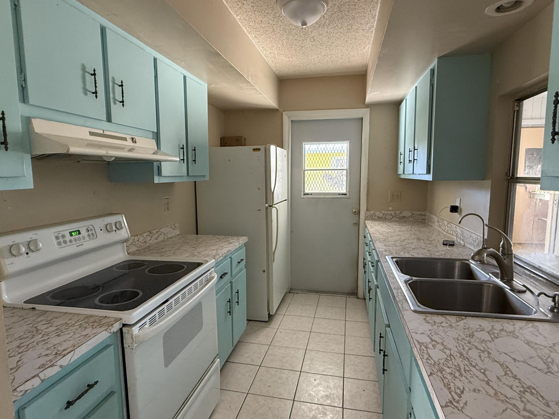 738 SW Ravenswood Lane, Port Saint Lucie, FL 34983 Photo