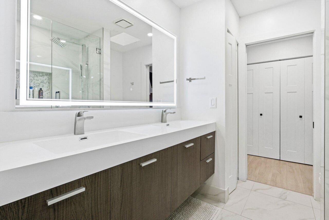 5696 NW 39th Avenue, Boca Raton, FL 33496 Photo