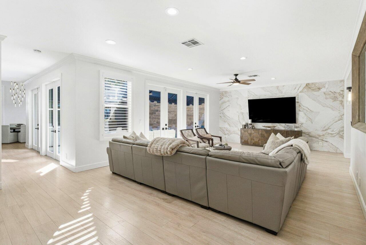 5696 NW 39th Avenue, Boca Raton, FL 33496 Photo