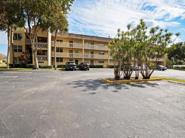 6000 NW 64th Avenue, Unit 303, Tamarac, FL 33319