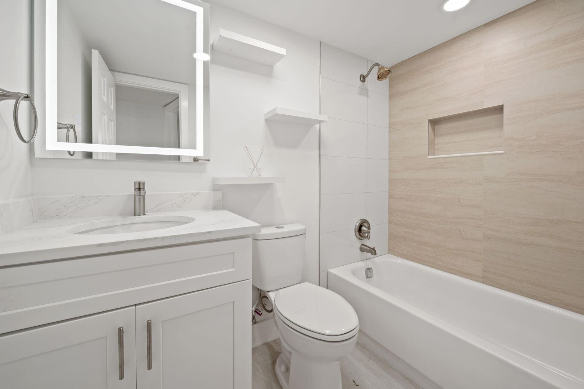 6000 NW 64th Avenue, Unit 303, Tamarac, FL 33319 Photo