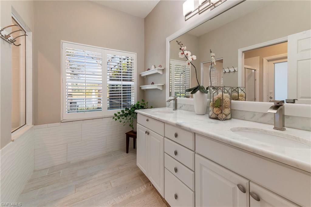 17819 Modena Rd, Miromar Lakes, FL 33913 Photo