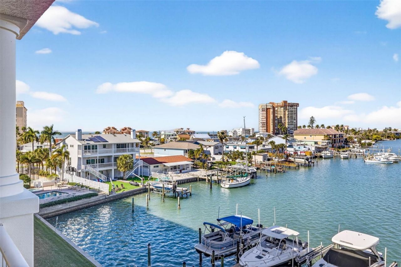 17717 Gulf Boulevard, Unit 401, Redington Shores, FL 33708 Photo