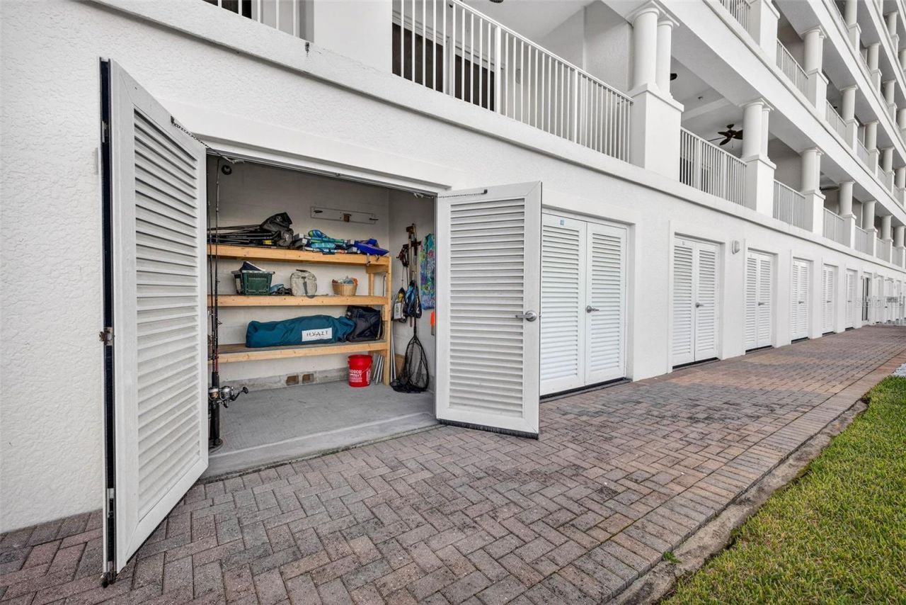17717 Gulf Boulevard, Unit 401, Redington Shores, FL 33708 Photo