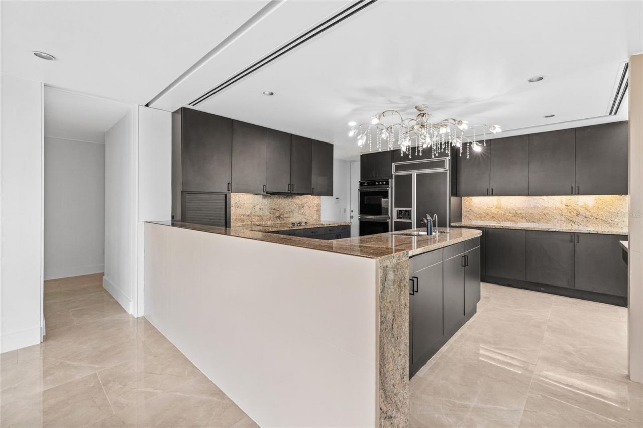 320 S Shore Drive, Sarasota, FL 34234 Photo