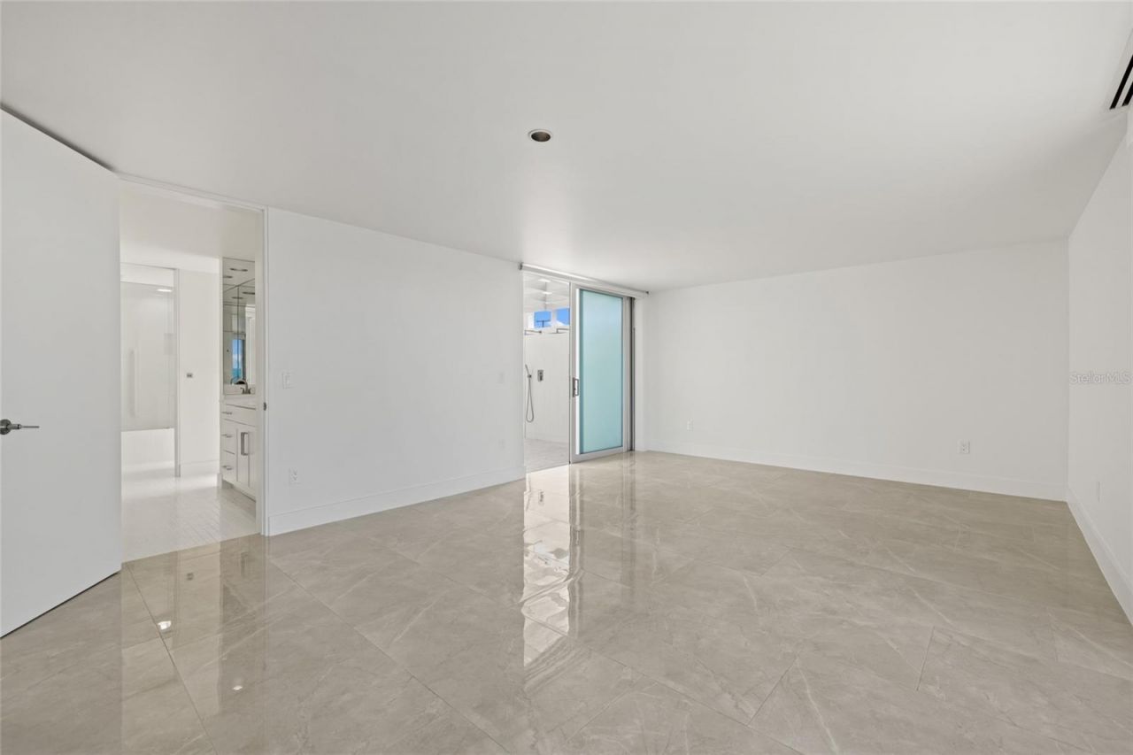 320 S Shore Drive, Sarasota, FL 34234 Photo