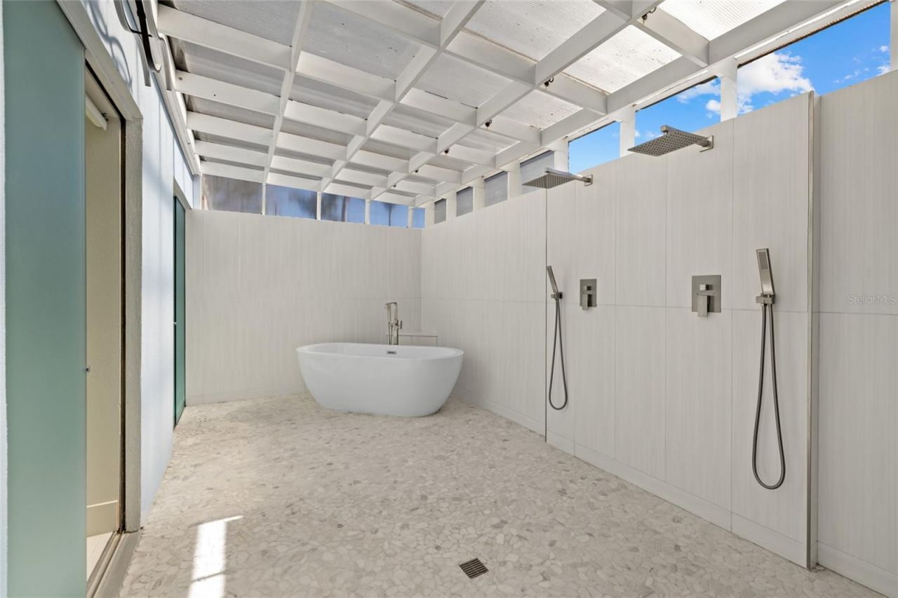 320 S Shore Drive, Sarasota, FL 34234 Photo