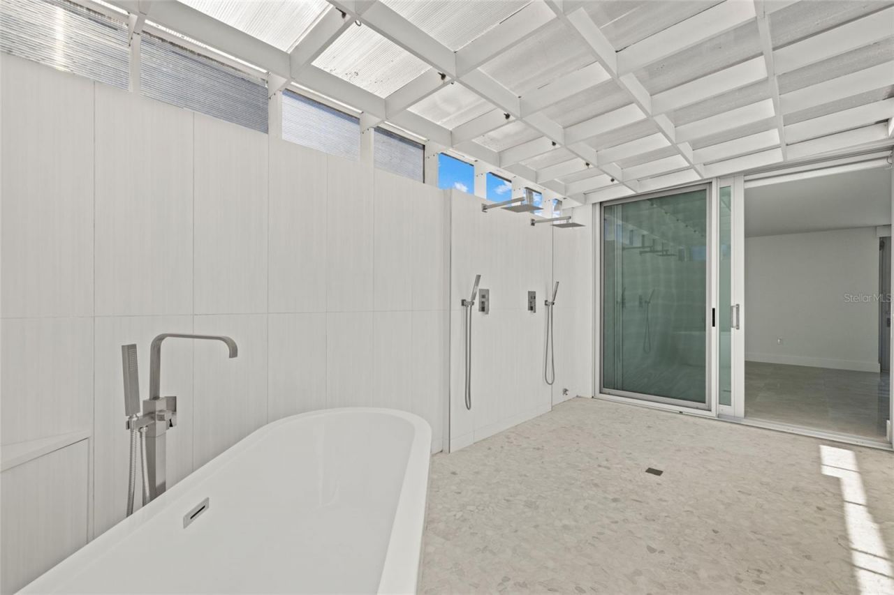 320 S Shore Drive, Sarasota, FL 34234 Photo