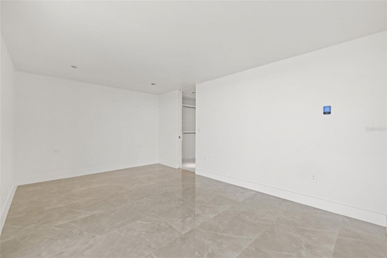 320 S Shore Drive, Sarasota, FL 34234 Photo