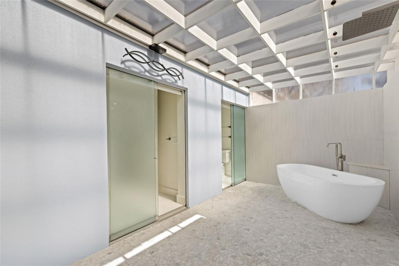 320 S Shore Drive, Sarasota, FL 34234 Photo