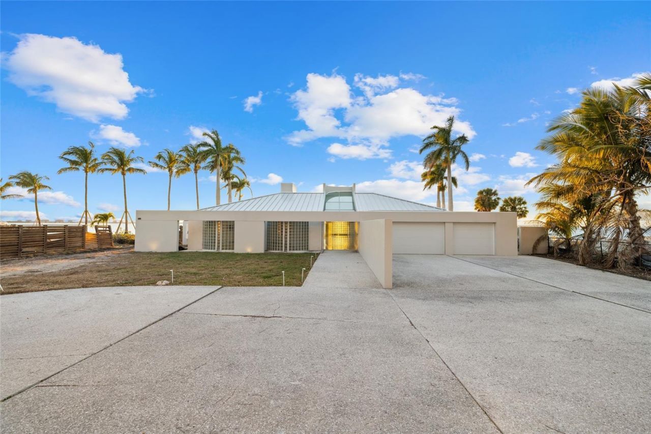 320 S Shore Drive, Sarasota, FL 34234 Photo