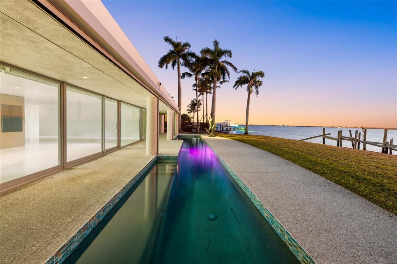 320 S Shore Drive, Sarasota, FL 34234 Photo