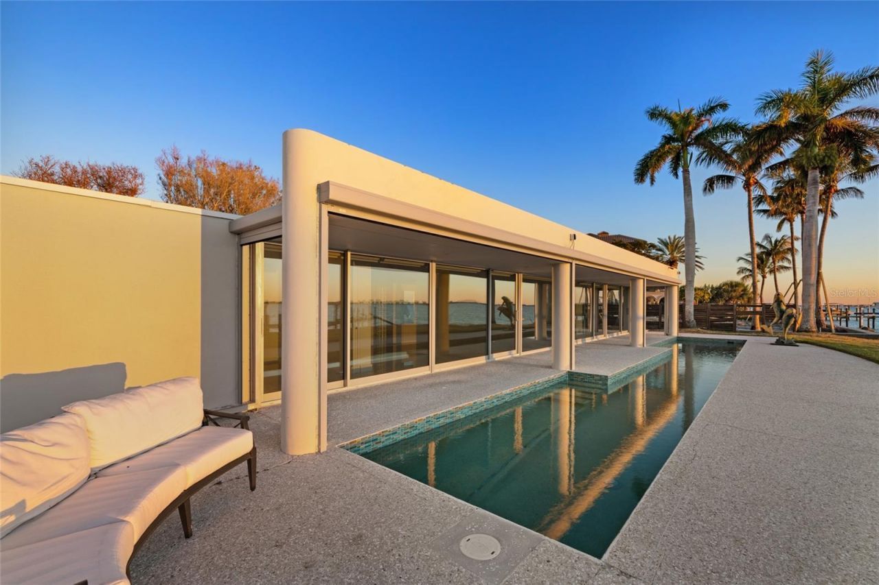 320 S Shore Drive, Sarasota, FL 34234 Photo