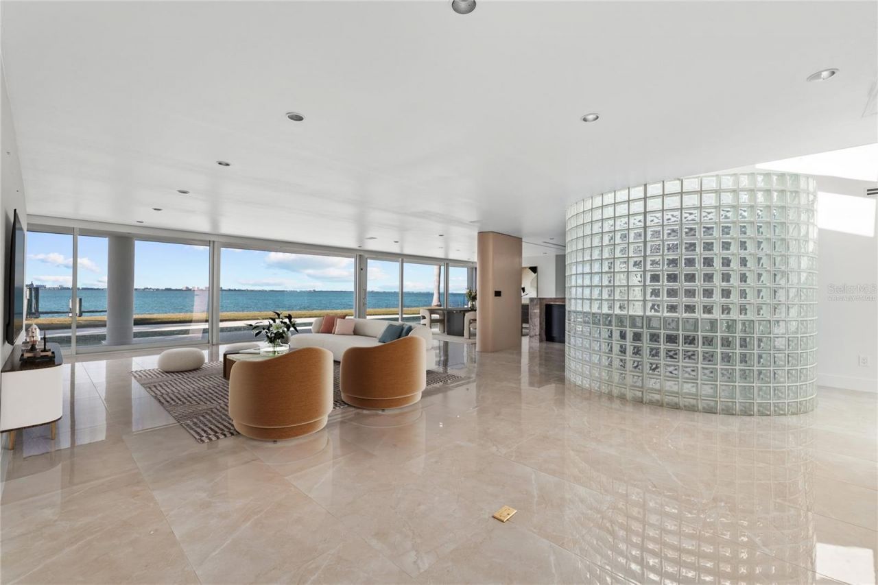 320 S Shore Drive, Sarasota, FL 34234 Photo