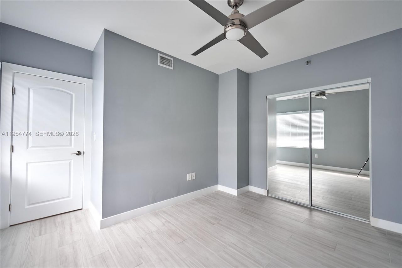 1255 Pennsylvania Ave, Unit 313, Miami Beach, FL 33139 Photo