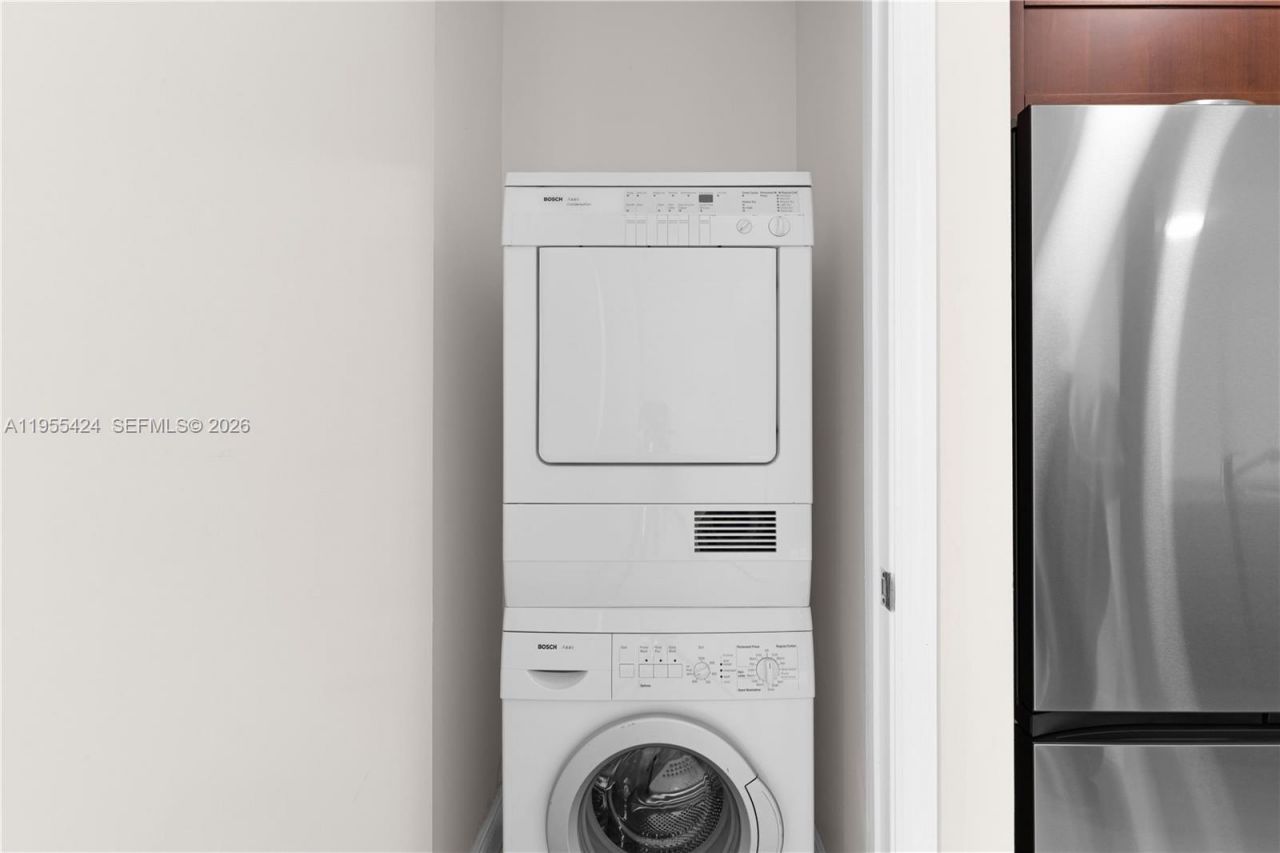 20000 E Country Club Dr, Unit 402, Aventura, FL 33180 Photo