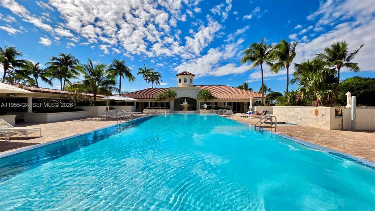 20000 E Country Club Dr, Unit 402, Aventura, FL 33180 Photo