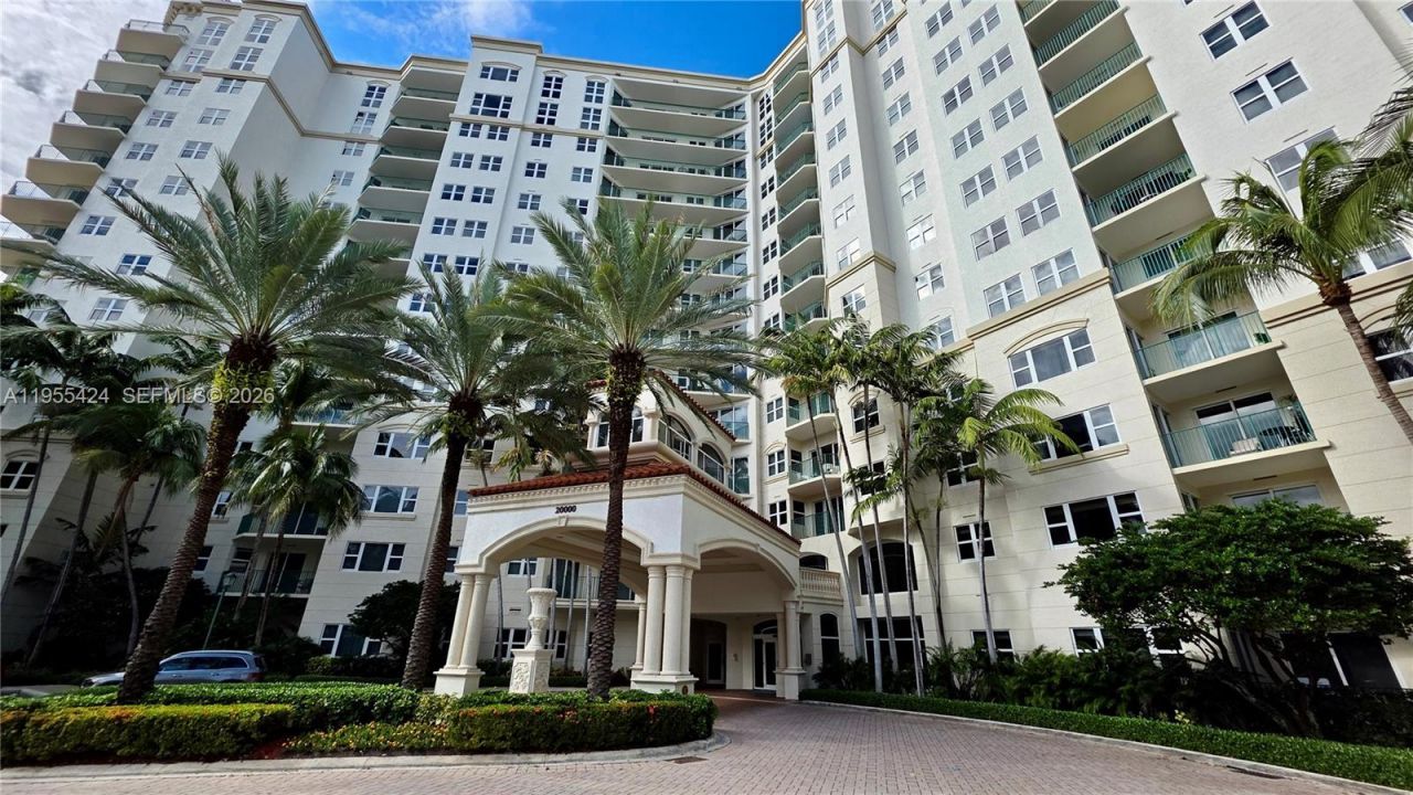 20000 E Country Club Dr, Unit 402, Aventura, FL 33180 Photo