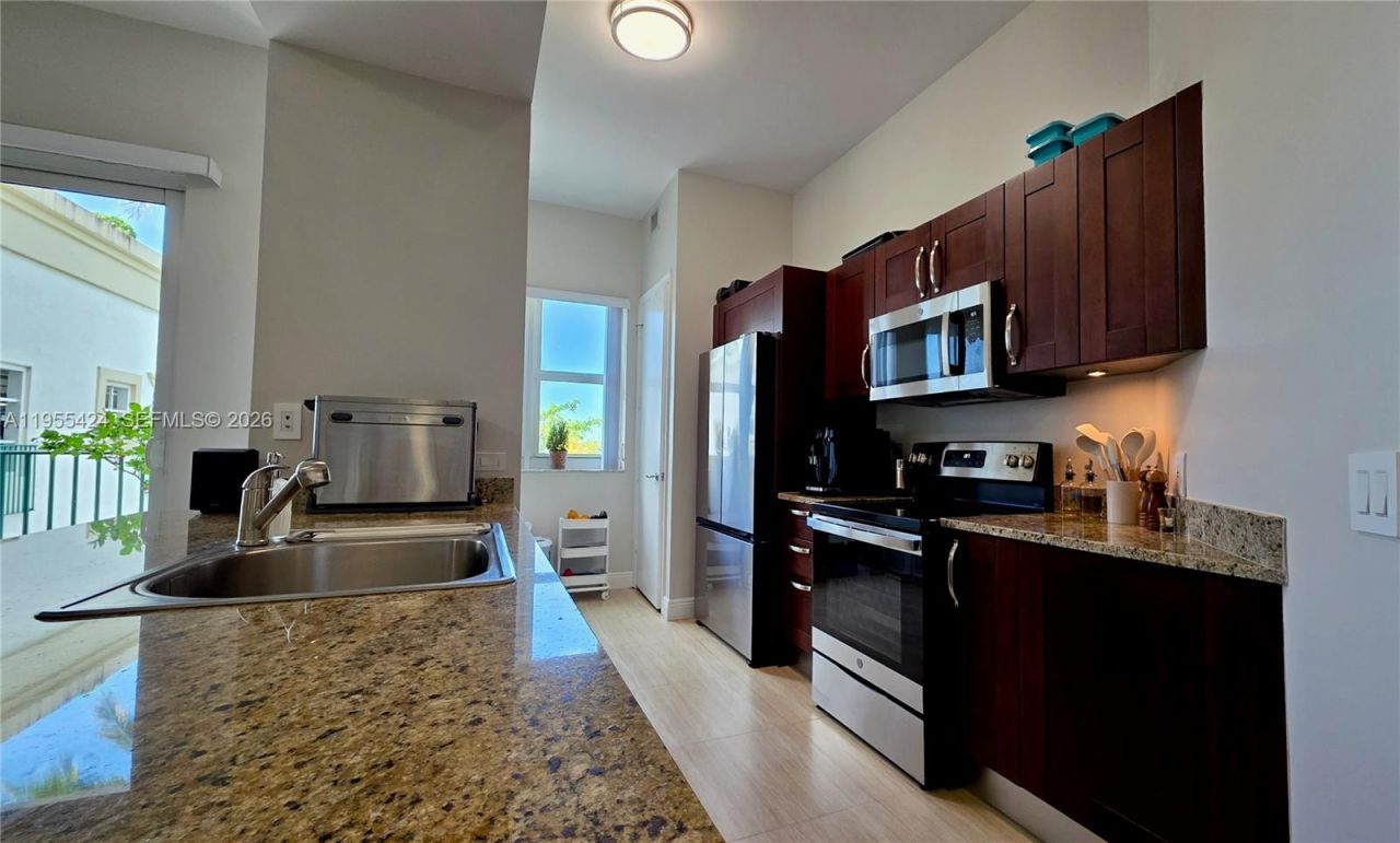 20000 E Country Club Dr, Unit 402, Aventura, FL 33180 Photo