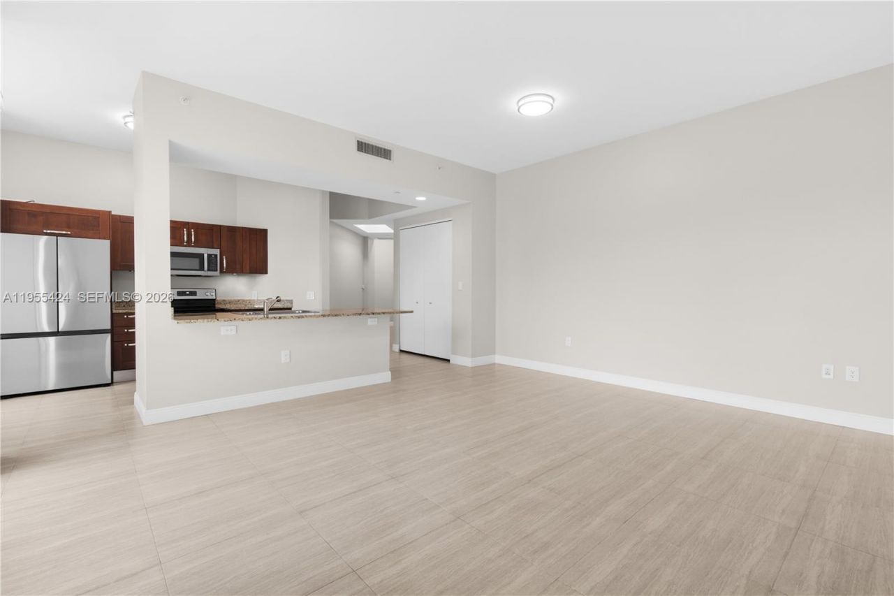 20000 E Country Club Dr, Unit 402, Aventura, FL 33180 Photo