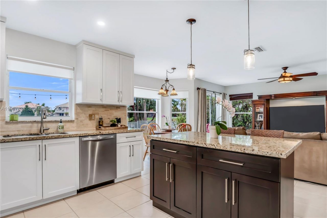 18159 SW 3rd St, Pembroke Pines, FL 33029 Photo